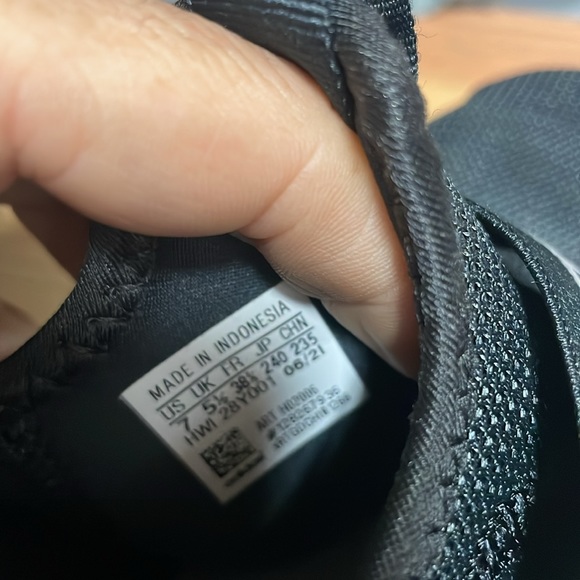 Adidas Black Cloudfoam-Super Women's Shoes - Picture 4 of 5